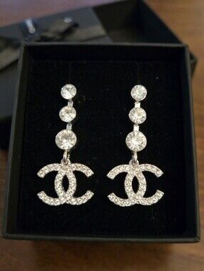 ✨NEW✨ CHANEL Sworvoski Crystal Earrings 💎